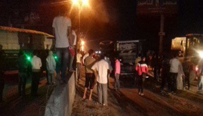 شلل مرورى بطريق "القاهرة - الإسكندرية" الزراعى إثر انقلاب "تريلا"