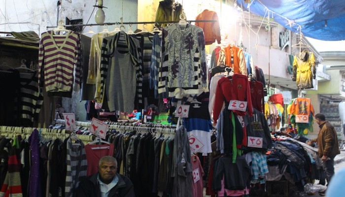 الغرف التجارية: ارتفاع أسعار الملابس الصيفية 20 % بسبب زيادة الجمارك