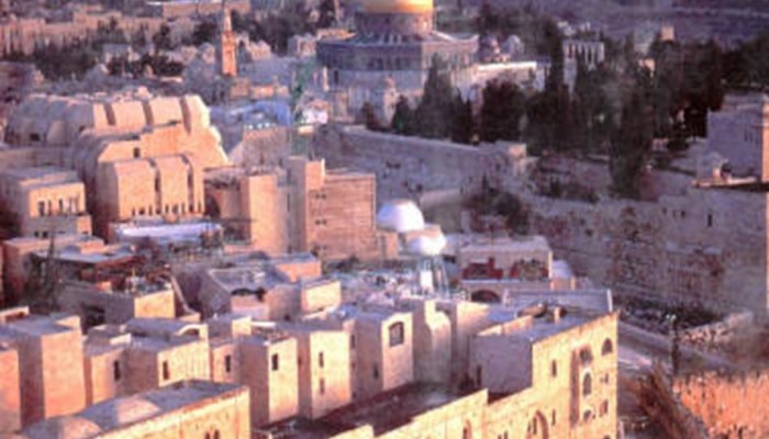 1690 وحدة استيطانية وتوسيع المنطقة الصناعية الصهيونية بالقدس