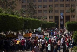 طلاب هندسة اسكندرية يتنفضوا ضد بيع الوطن