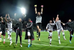 يوفنتوس على مشارف لقب الدوري بعد إنقاذ بوفون لركلة جزاء (فيديو)