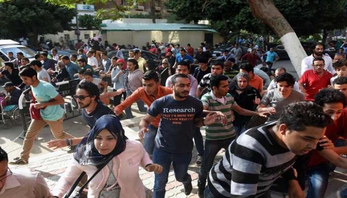 إندبندنت: تعزيزات الانقلاب الأمنية بالأمس تعكس مظاهر قلق السيسي وحكومته