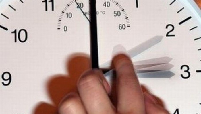 حكومة الانقلاب تقرر بدء العمل بالتوقيت الصيفي 7 يوليو المقبل