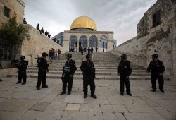 فلسطين المحتلة.. مقدسيون: الاحتلال يسعى لتجفيف الأقصى من رواده