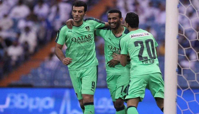 بعد الدوري..الأهلي يهزم الهلال بثلاثية للمرة الثانية في 5 أيام ويصعد لنهائي كأس خادم الحرمين (فيديو)