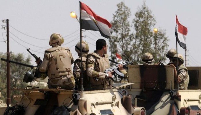 قوات الجيش تمنع مرور المواد الغذائية إلى رفح والشيخ زويد