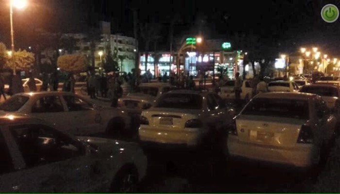 شلل مرورى بالسويس بسبب إضراب سائقى التاكسى