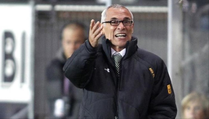 كوبر يعترض على مواعيد دورى أبطال العرب