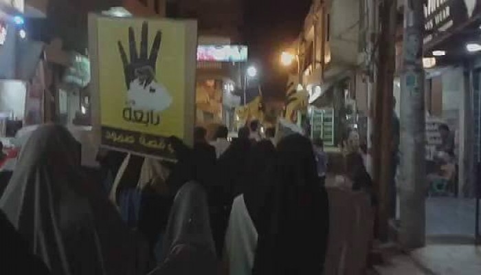 مسيرة ليلية بالفيوم تندد بصمت العالم عن المجازر بحق سوريا