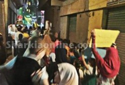 مسيرة ليلية بقرية العزيزية بالشرقية تضامناً مع أهالي حلب