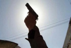 أمين شرطة يصيب عاملًا في بني سويف بطلق ناري