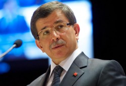 مصادر : أوغلو يعلن اليوم عدم ترشحه لرئاسة "العدالة والتنمية" مجددا