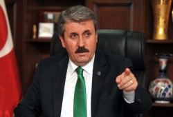 إسرائيل تعتقل رئيس حزب تركي في مطار تل أبيب