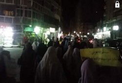 مسيرة ليلية لثوار الساعة بالإسكندرية نطالب بالإفراج عن المعتقلين
