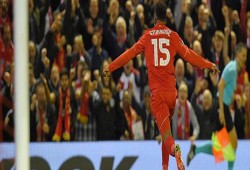 ليفربول يسحق فياريال ويتأهل لمواجهة نارية ضد إشبيلية في نهائي الدوري الأوروبي