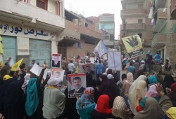 الرئيس مرسي والشهداء تتقدم مسيرة العدوة والزقازيق