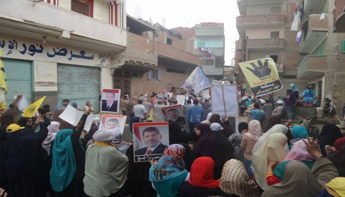 الرئيس مرسي والشهداء تتقدم مسيرة العدوة والزقازيق