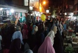 مسيرة ليلية بمنطقة الترعة بالإسكندرية في جمعة "كفاية"