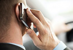 ما علاقة الهواتف المحمولة بسرطان الدماغ؟