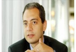 بعد إحالة الانقلاب أوراقه للمفتى مدير الأخبار بـ الجزيرة يرد .