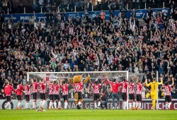 آيندهوفن يتوّج بطلاً للدوري الهولندي في سيناريو درامي