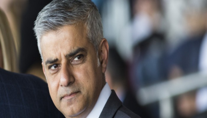 صادق خان ليس أول عمدة مسلم يدير مدينة أوروبية