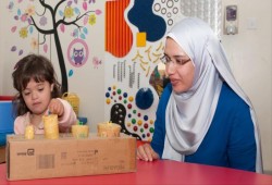 زهرة.. طفلة تتحدى متلازمة داون