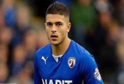 جهاز منتخب مصر يقرر استدعاء لاعب يحمل الجنسية الإنجليزية