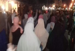 هتافات قوية لثوار الرمل بالإسكندرية بفعالية ليلية