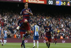 برشلونة يقترب من التتويج بخماسية في إسبانيول