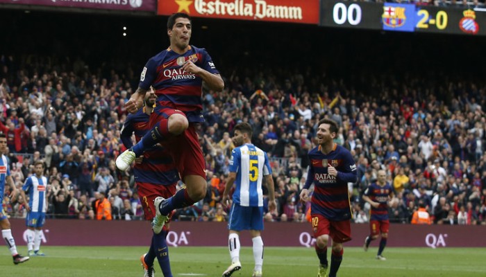برشلونة يقترب من التتويج بخماسية في إسبانيول