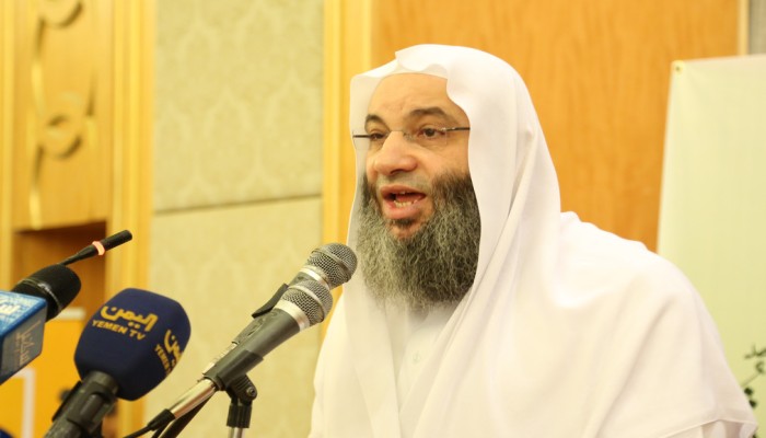 منع الانقلابي محمد حسان من الخطابة