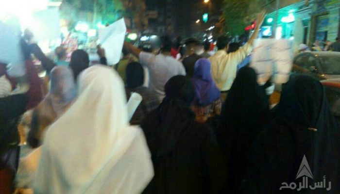 فعاليات ليلية بالمحافظات تطالب بإنقاذ الوطن