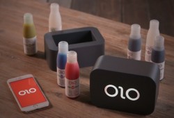 طابعة ذكية ثلاثية الأبعاد ومحمولة على اليد (فيديو)