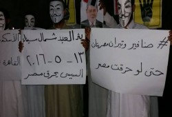 ثوار بئر العبد يستهلون أسبوع "السيسي يحرق مصر" بوقفة ليلية