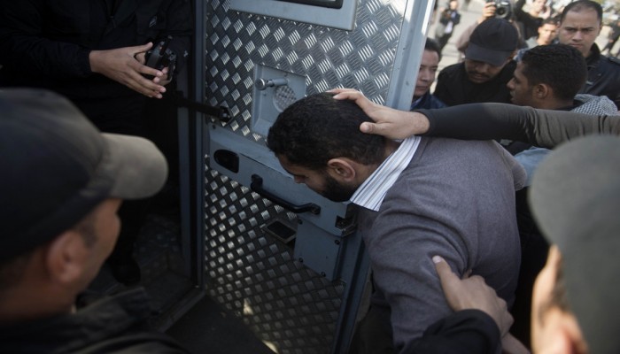 داخلية الانقلاب بالمنوفية تعتقل 15 خلال يومين .. بينهم 2 من داخل مسجد