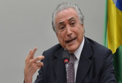 مخبر أمريكي سابق يصبح رئيسا للبرازيل خلفا لـ"روسيف"