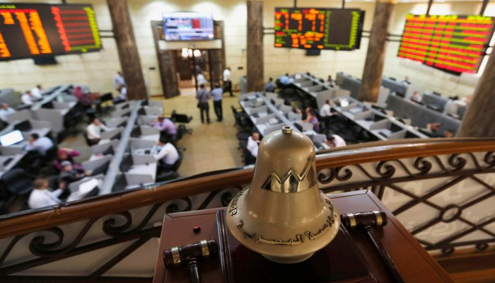 الخسائر تهبط بقيمة البورصة لـ404.9 مليار جنيه