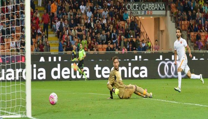 صلاح يختتم موسمه الأول مع روما بهدف رائع في شباك ميلان "فيديو"