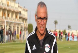 "كوبر" يختار 6 محترفين استعدادًا لمباراة تنزانيا