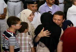 اقرأ رسالة باسم عودة لزوجات المعتقلين