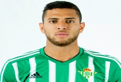 ريال بيتيس ينفي إعارة عمرو طارق للزمالك