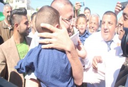 قيادات تشيد بانتصار القيق وتبّشر بقرب تحرير الأسرى