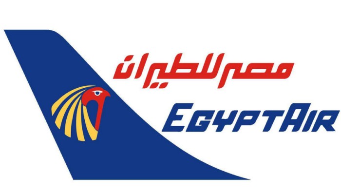 إغلاق حساب مضيفة بـ"مصر للطيران" بعد نشرها معلومات عن تهالك الطائرة المنكوبة