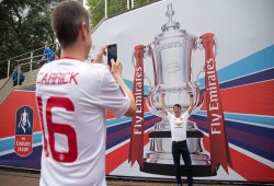 كأس الإتحاد الإنجليزي: يونايتد يتوج باللقب ويعادل رقم آرسنال (فيديو)