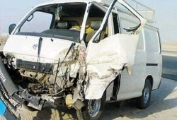 إصابة 14 شخصا فى حادث تصادم ميكروباص وملاكى بمدخل قرية موشا بأسيوط