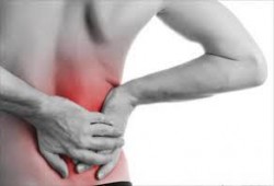 3 عادات يومية خاطئة.. تجنبها للنجاة من آلام أسفل الظهر