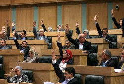 برلمان الأردن يسمح لشركات الكيان الصهيوني بالمساهمة بصندوق الاستثمار