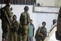 جيش الاحتلال يشن حملة اعتقالات بالضفة الغربية