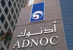"أبوظبي" تقود شركات "النفط" لـ"ذبح" العمال متفوقة على "شل"